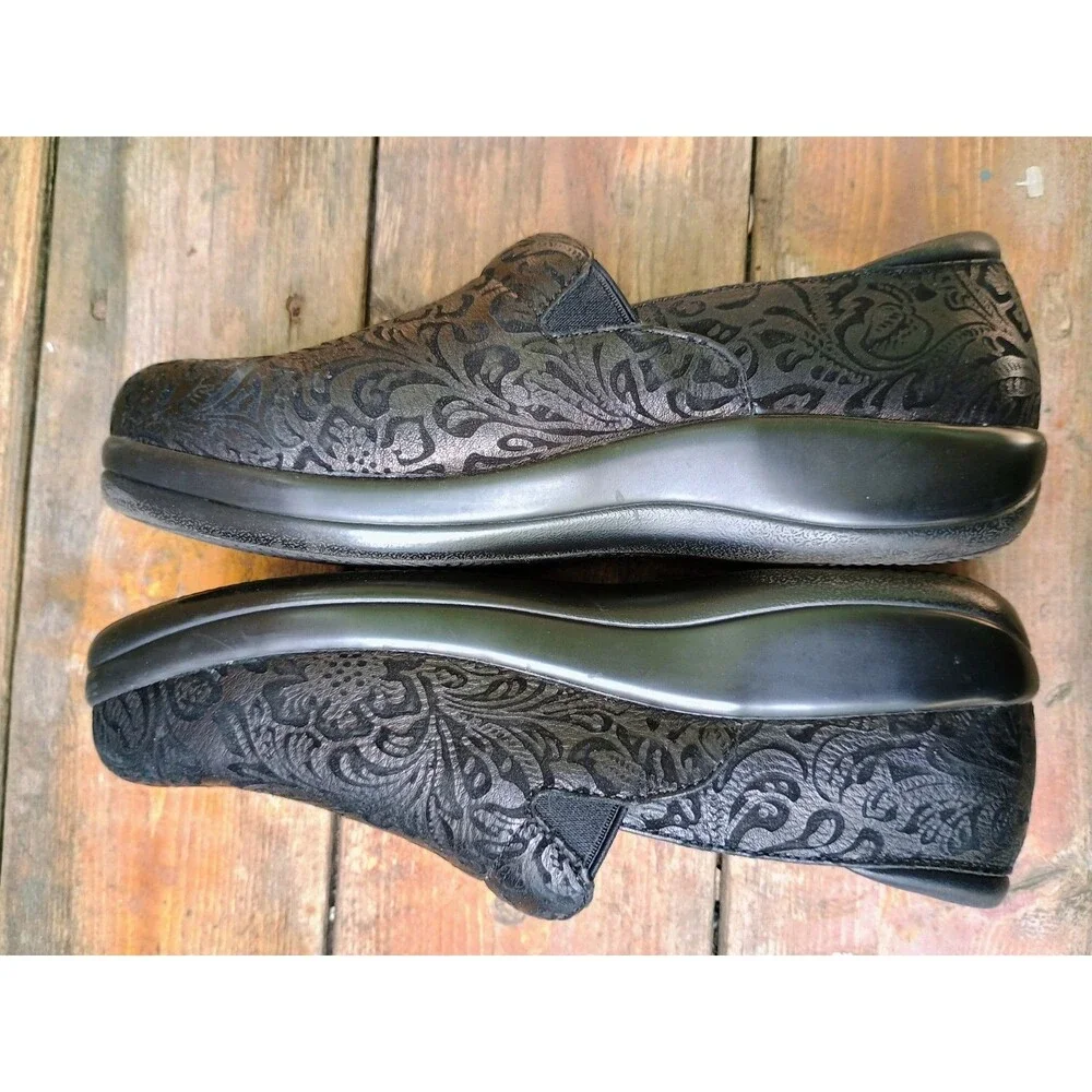 Alegria Keli KEL-431 Women Embossed Paisley Black Leather Clog Shoes 41 / 10.5